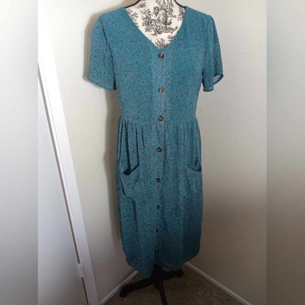 PIPER & SCOOT The Standout Teal & Purple Floral Pocket Button Dress - Medium